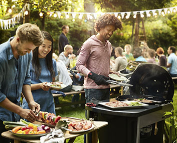 Una barbacoa para invitar a diez comensales 